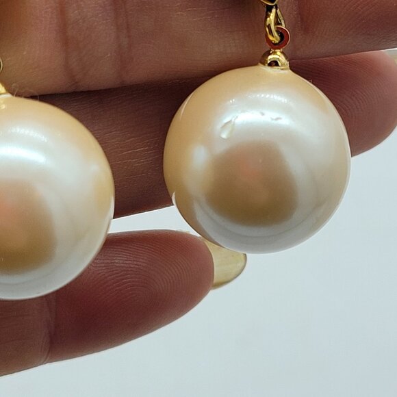 Monet Faux Pearl & Rhinestones Drop Dangle Earrings Gold Tone Statement - Picture 2 of 6